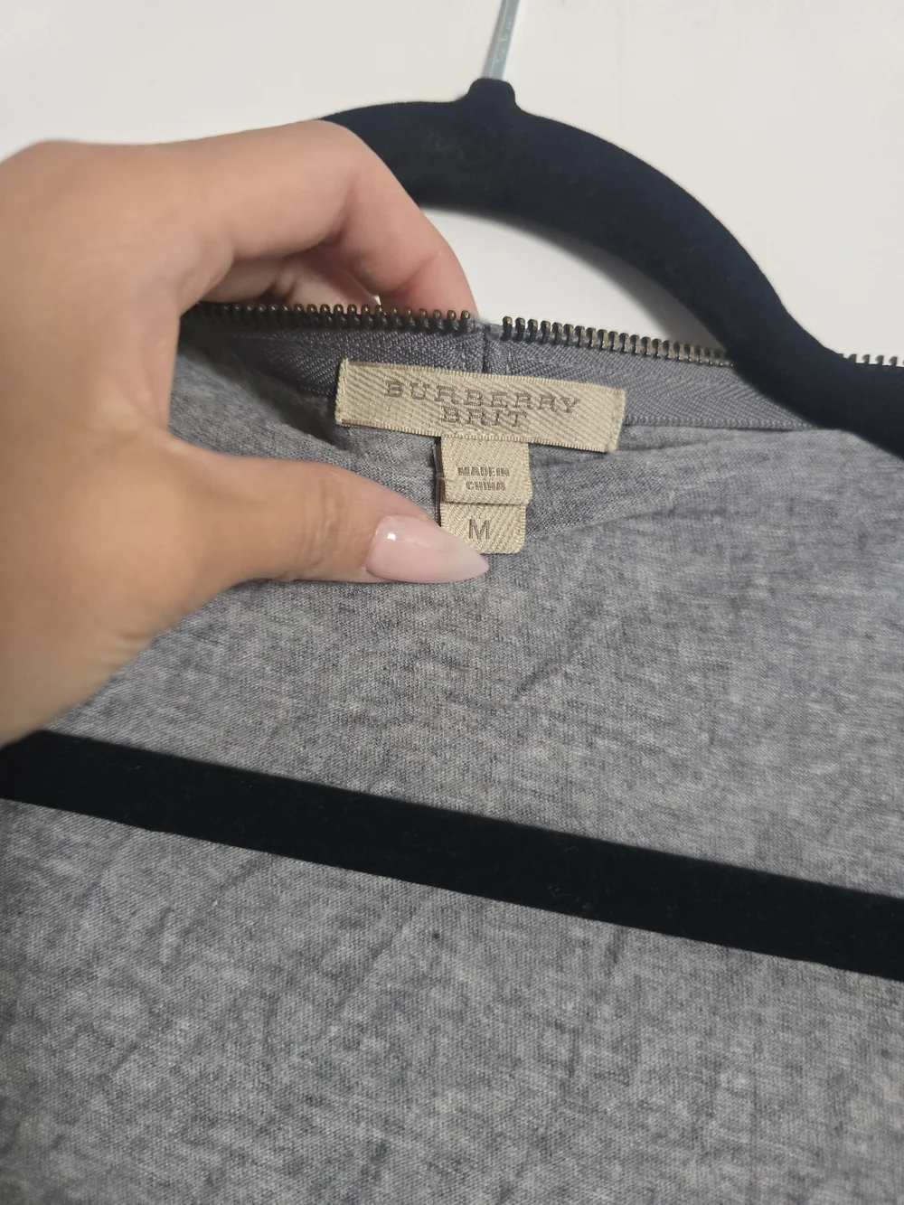 Burberry Light Gray Zip-Back Sweater - Picture 4 of 5